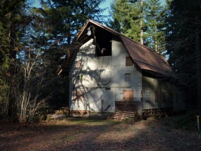 The old Darrington Livery Barn, photo Martha Rasmussen