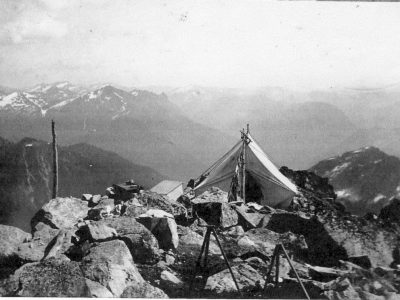 Mt. Pugh Fire Lookout in 1916, photo USFS